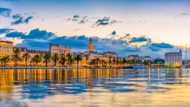 split-1-5-hour-riviera-boat-cruise-with-a-free-drink