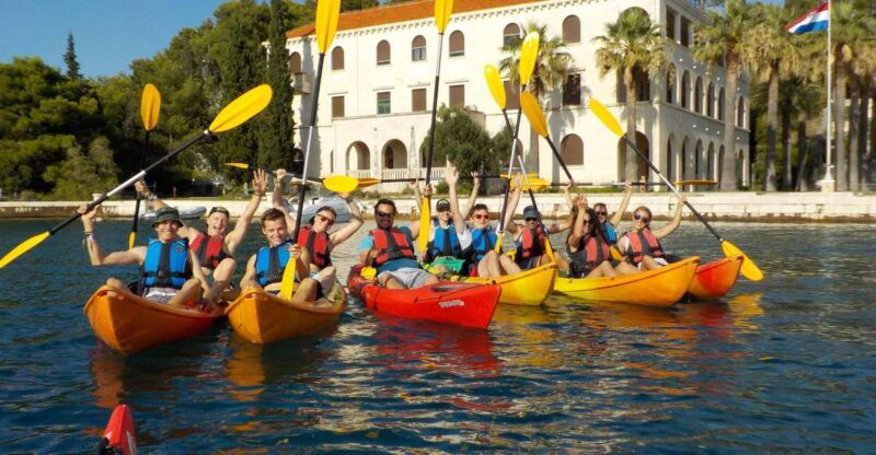 split-4-hour-guided-sea-kayak-tour