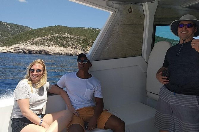 split-airport-to-hvar-by-private-boat-for-12