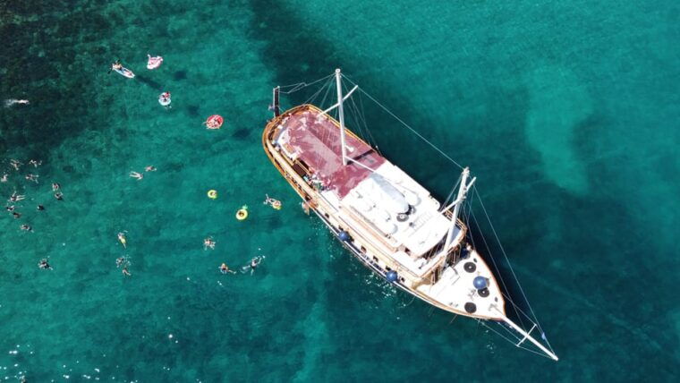 split-all-inclusive-islands-swimming-cruise