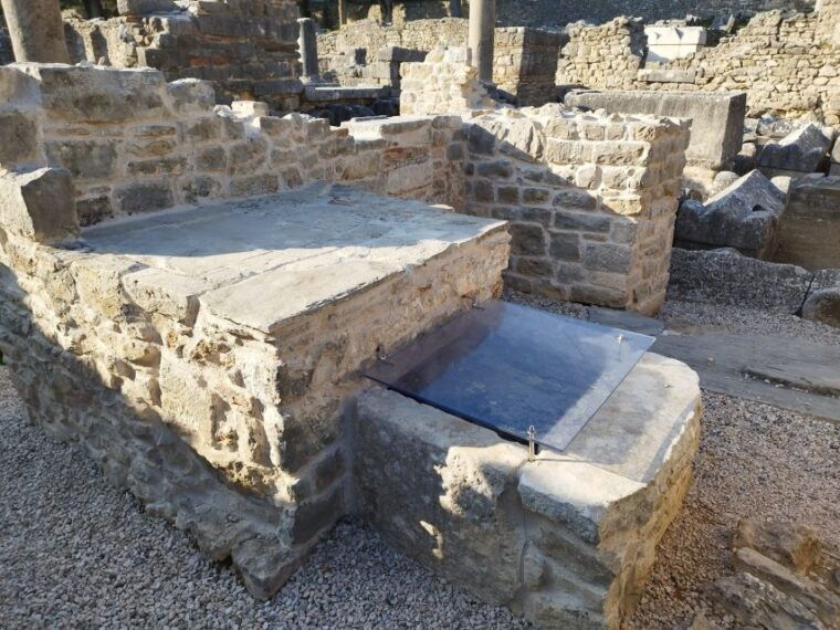 split-ancient-salona-medieval-trogir-historical-tour