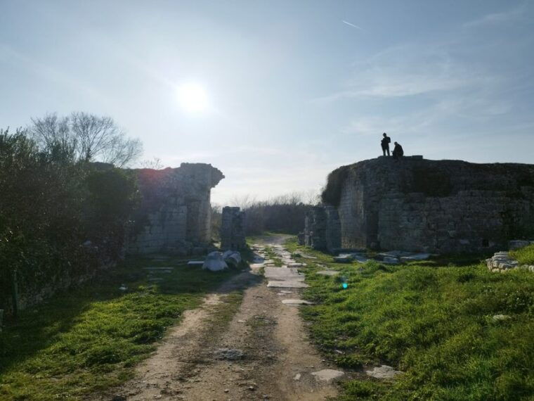 split-ancient-salona-medieval-trogir-historical-tour
