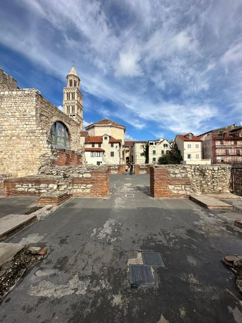 split-and-diocletians-palace-walking-tour-with-a-local-guid