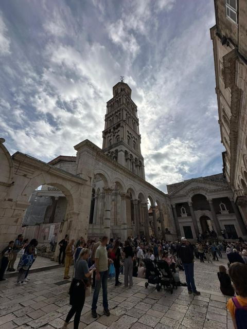 split-and-diocletians-palace-walking-tour-with-a-local-guid