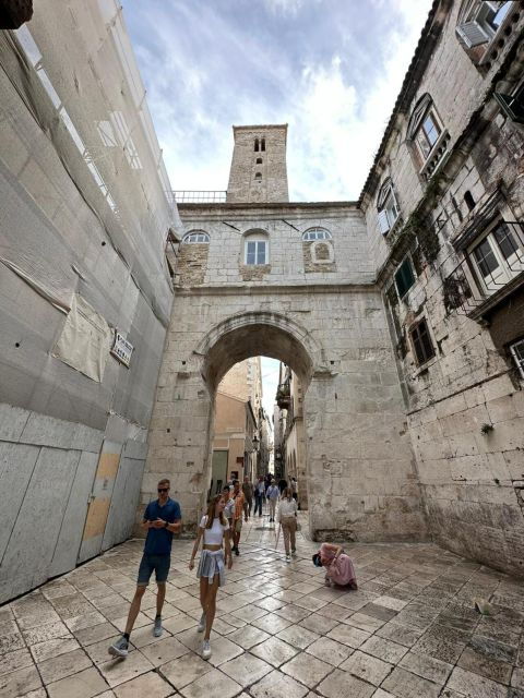 split-and-diocletians-palace-walking-tour-with-a-local-guid