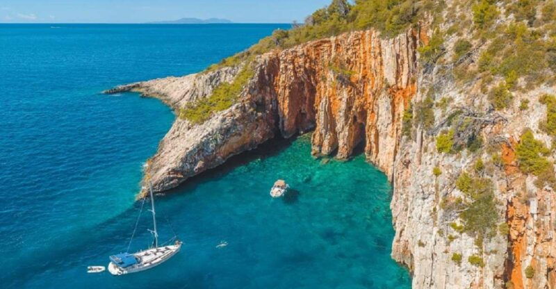 split-and-trogir-private-hvar-and-red-rocks-boat-tour