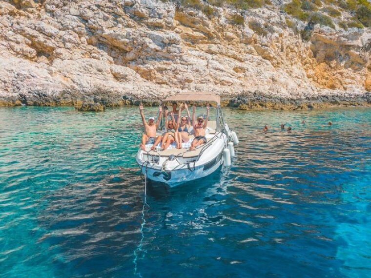 split-and-trogir-private-hvar-and-red-rocks-boat-tour