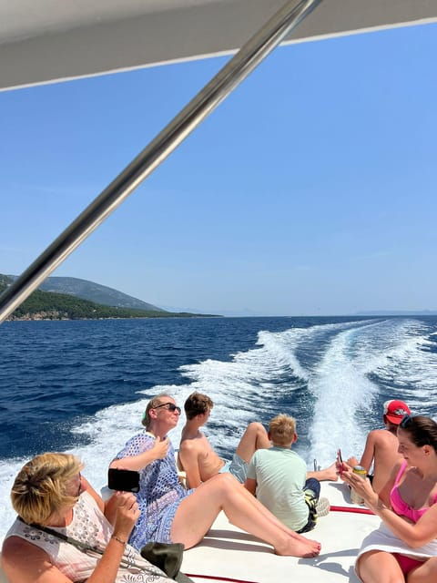 split-blue-cave-5-island-tour-with-hvar-vis-full-day-trip