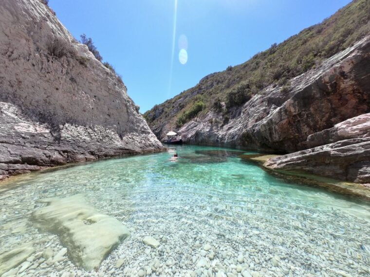 split-blue-cave-5-islands-snorkeling-speedboat-tour