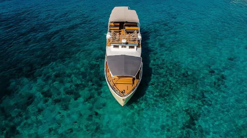 split-blue-lagoon-and-3-island-cruise-with-food-and-drinks