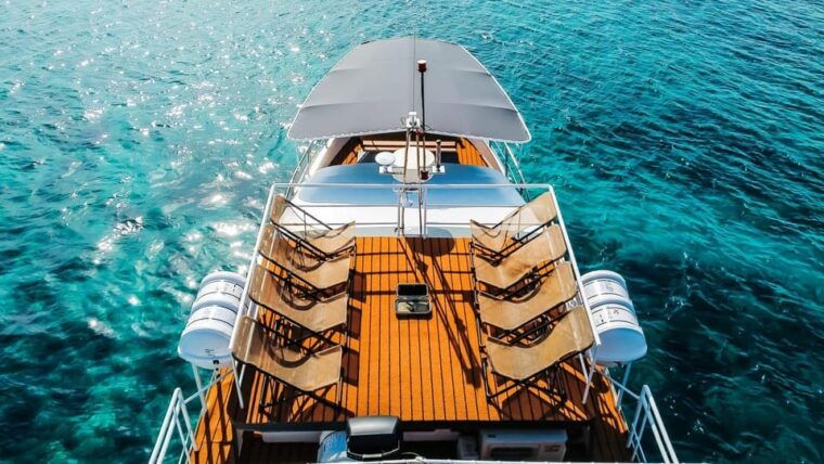 split-blue-lagoon-and-3-island-cruise-with-food-and-drinks