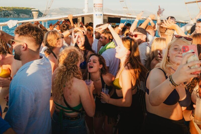 split-blue-lagoon-boat-party-with-slide-dj-and-after-party