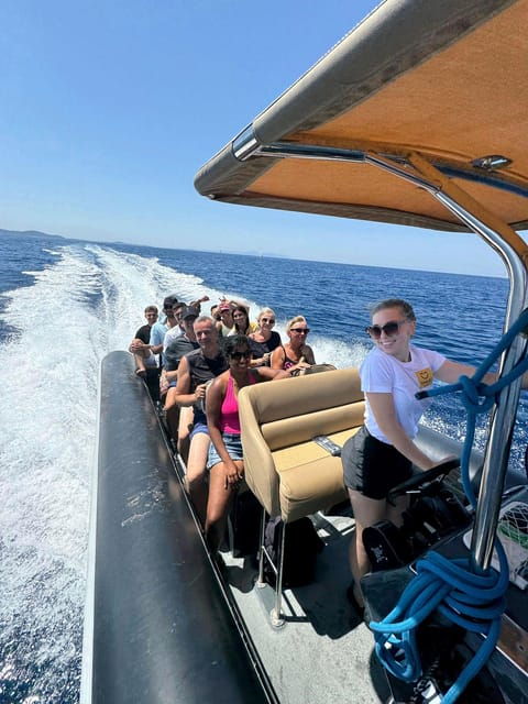 split-blue-lagoon-hvar-and-5-islands-small-group-boat-tour