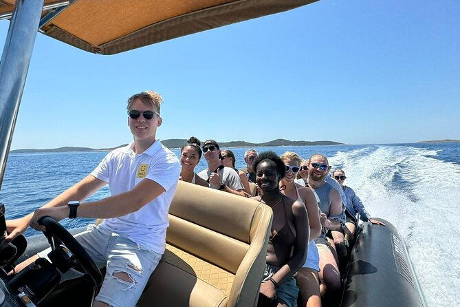 split-blue-lagoon-hvar-brac-5-islands-boat-tour-small-group-2