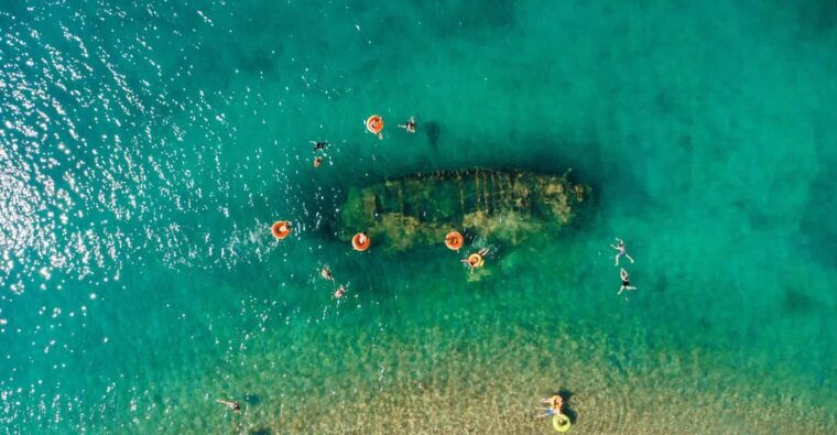 split-blue-lagoon-shipwreck-and-solta-cruise-with-lunch