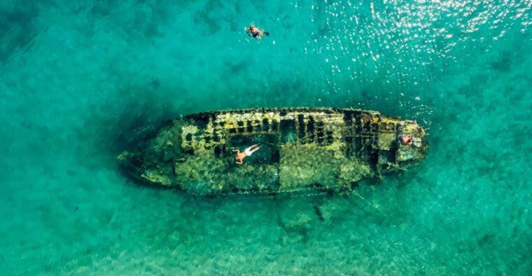 split-blue-lagoon-shipwreck-solta-with-lunch-drinks