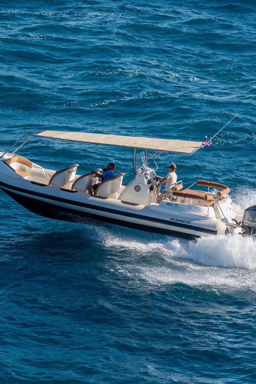 split-blue-lagoon-solta-shipwreck-maslinca-private-tour