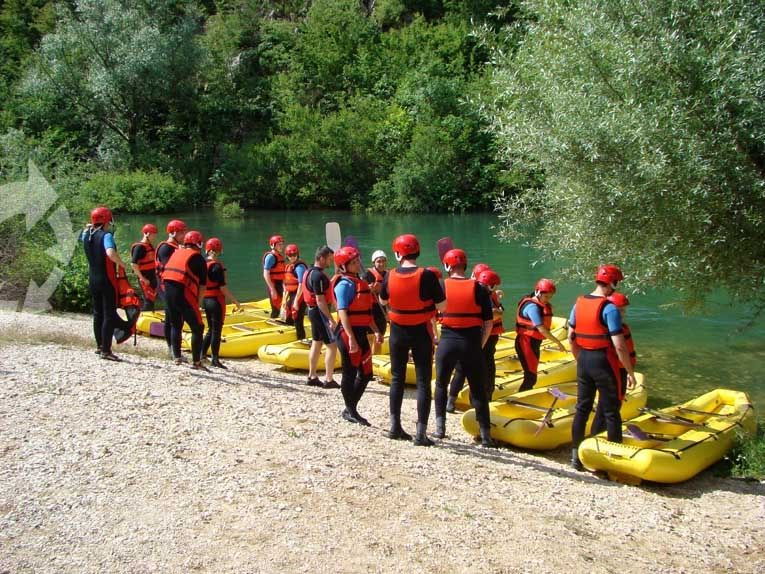 split-cetina-river-rafting-tour-with-instructor