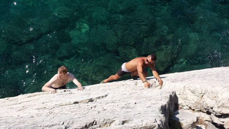 split-cliff-jumping-deep-water-solo-tour