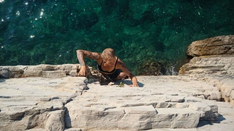 split-cliff-jumping-deep-water-solo-tour