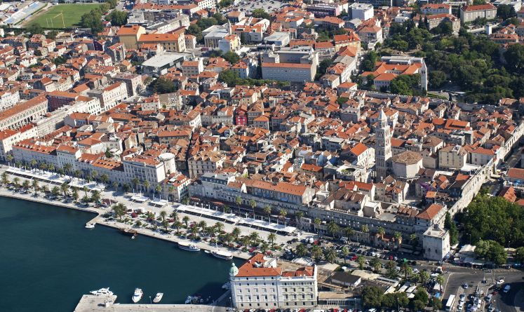 split-diocletians-palace-old-town-guided-walking-tour