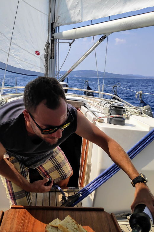 split-full-day-sailing-tour-to-solta-island-and-brac-island