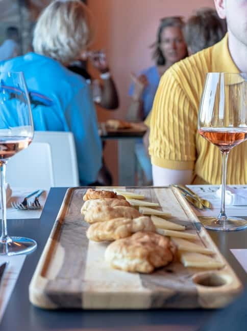 Split/Grad Katela: Vineyard Hen Party Dinner with Transfers - The Value of the Experience