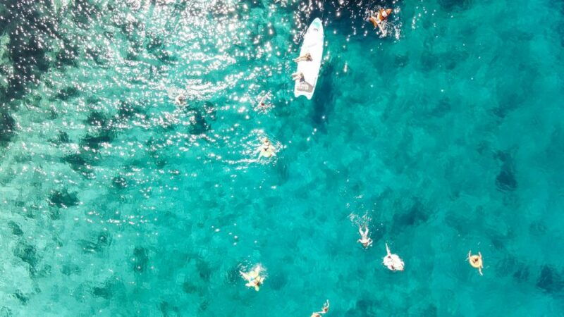 split-half-day-blue-lagoon-shipwreck-and-trogir-boat-tour