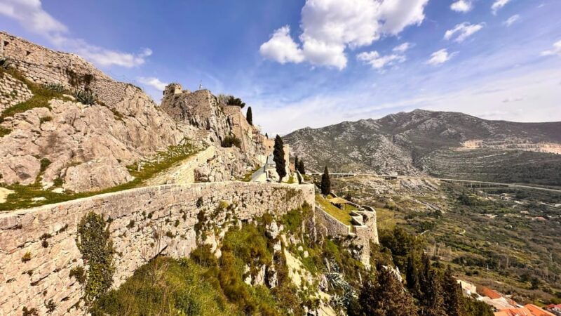 split-historical-tour-of-salona-klis-fortress-and-trogir