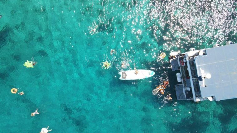 split-hvar-brac-and-pakleni-cruise-with-lunch-and-drinks-3