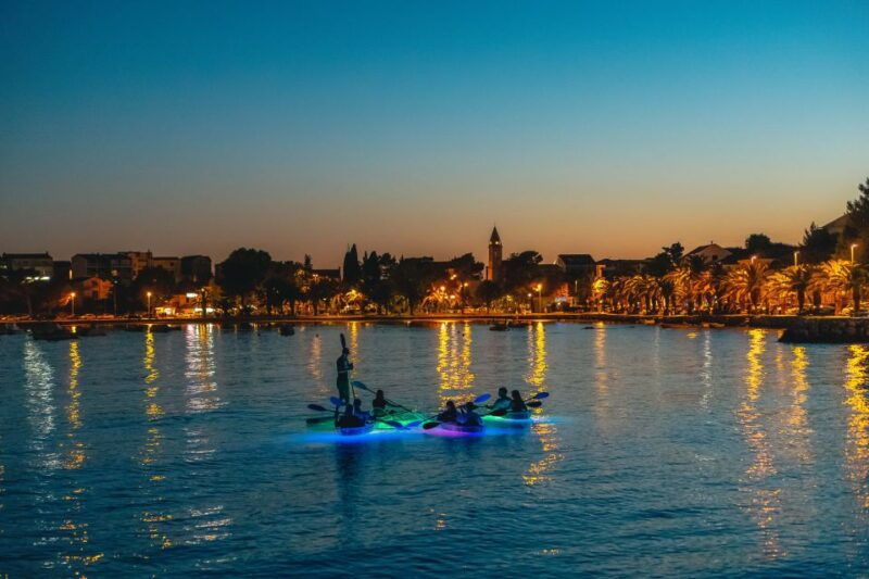 split-illuminated-evening-guided-kayaking-tour