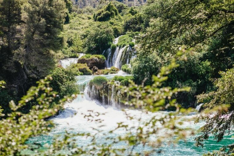 split-krka-waterfalls-trip-with-boat-cruise-and-swimming