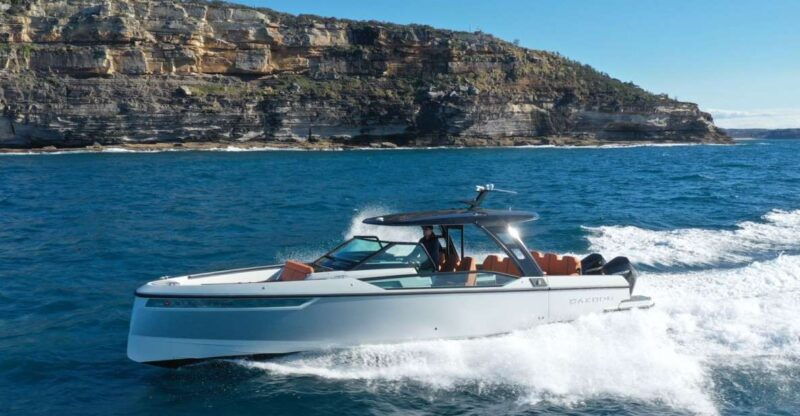 split-luxury-private-boat-trip-to-hvar-pakleni-islands