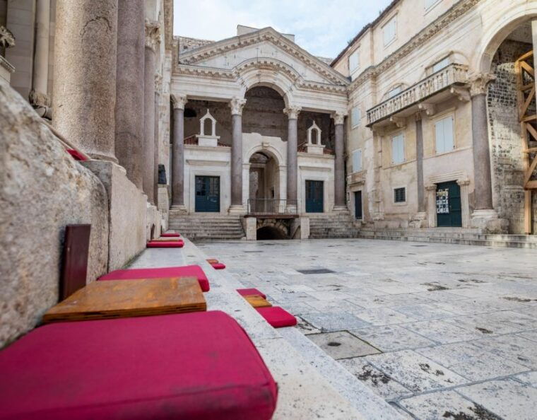 split-old-town-highlights-early-bird-walking-tour