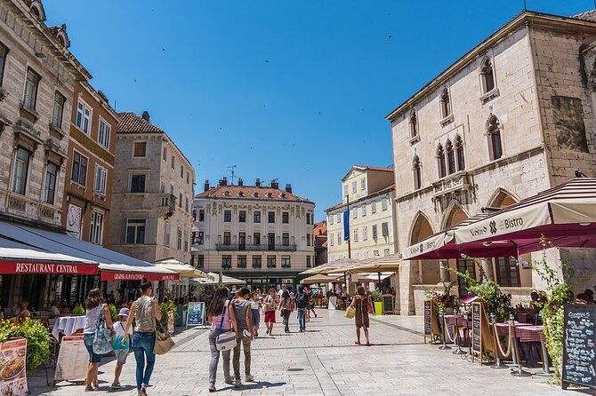 split-old-town-walking-tour-small-group