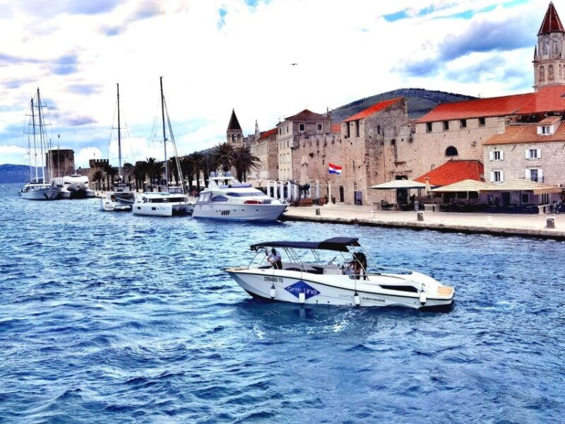 split-or-trogir-blue-cave-vis-and-hvar-speedboat-day-trip
