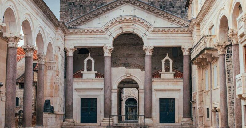 split-palace-old-town-private-walking-tour-entrance-incl