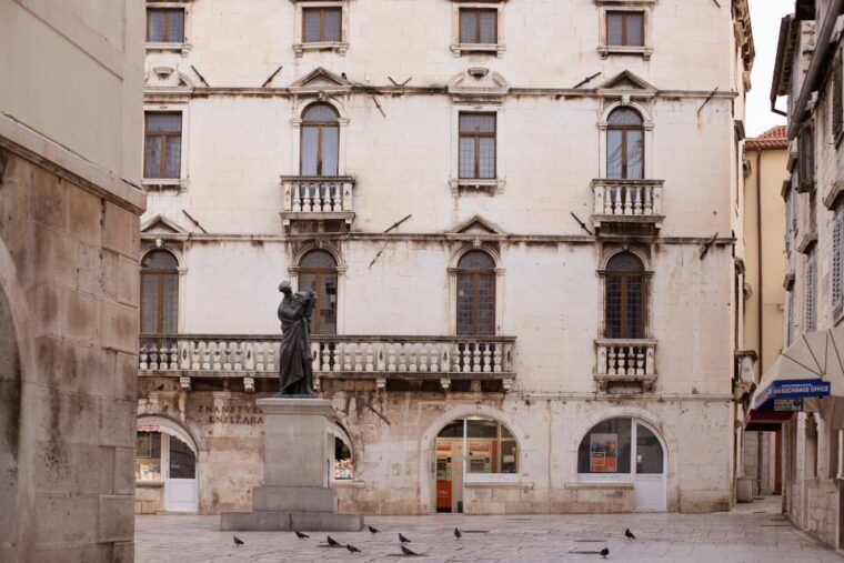 split-palace-old-town-private-walking-tour-entrance-incl