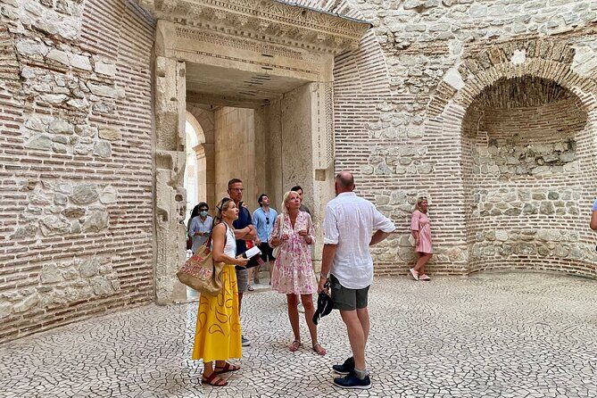 Split Palace & Old Town -Private walking tour- Entrance included - FAQ