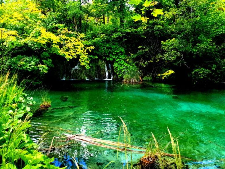 split-plitvice-lakes-guided-day-tour-with-entry-tickets
