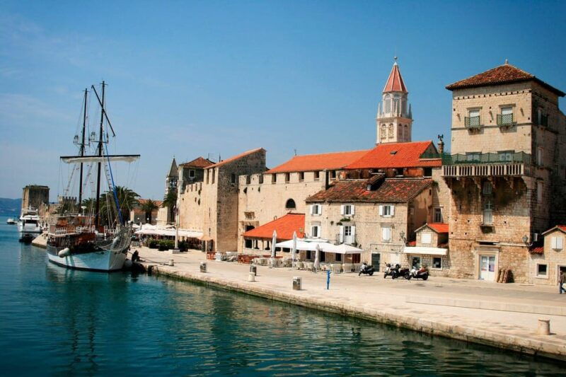 split-private-blue-lagoon-3-island-full-day-with-speed-boat