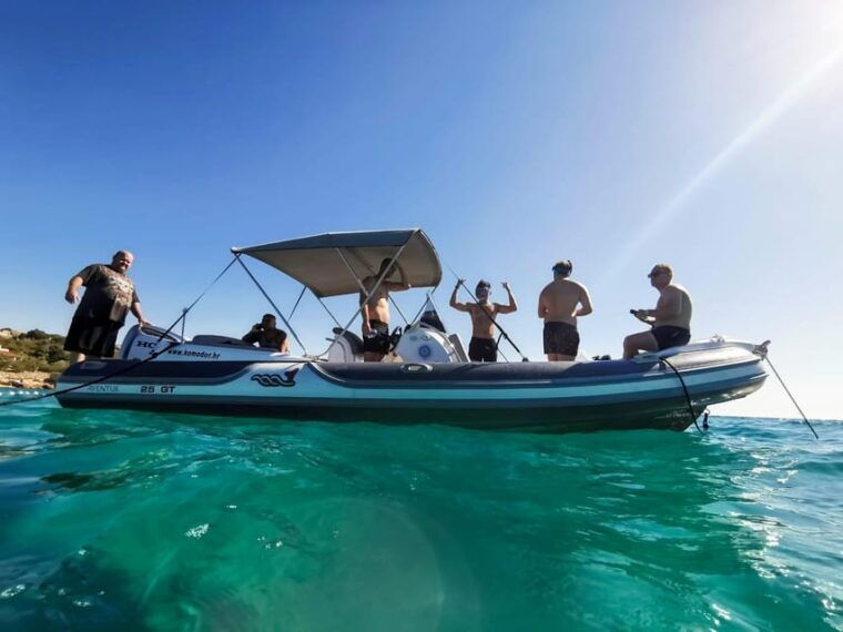 split-private-boat-rental