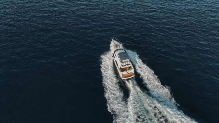 split-private-yacht-day-trip
