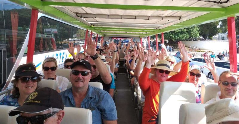 split-red-line-panoramic-tour-with-sightseeing-bus