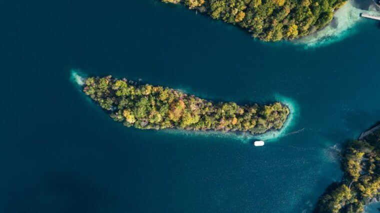 split-self-guided-plitvice-lakes-day-tour-with-boat-ride