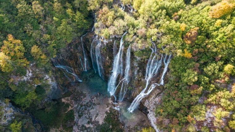 split-self-guided-plitvice-lakes-day-tour-with-boat-ride