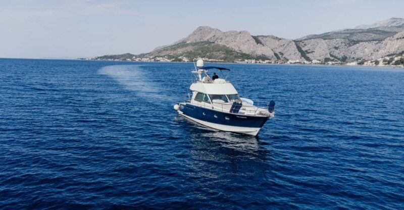 split-to-dalmatian-islands-private-luxury-yacht-tour