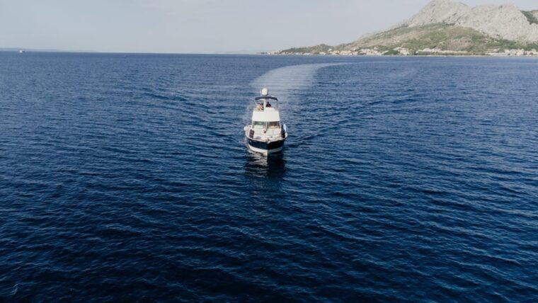 split-to-dalmatian-islands-private-luxury-yacht-tour