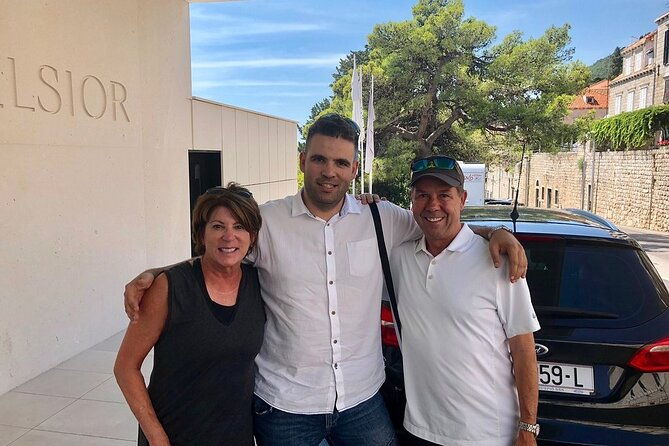 split-to-split-airport-private-transfer-1-8-pax-door-to-door-transfer