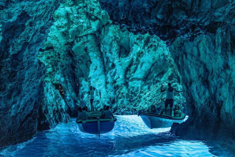 split-trogir-blue-cave-mamma-mia-hvar-and-5-island-tour